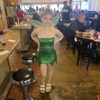 Hubbards Cafe - New American Near Me - Rowlett, Texas