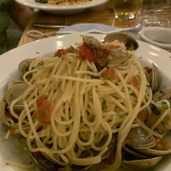 Risibisi - Spaghetti alle Vongole - Italian Near Me - Petaluma, California