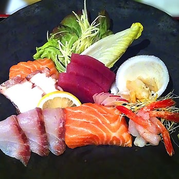 Tobiko - Sashimi - Japanese Near Me - Torino, TO