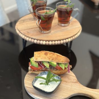 Hadnet Cafe - Coffee & Tea Near Me - Denver, Colorado