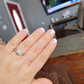 Nails 4 U & Spa - Nail Salons Near Me - Fullerton, California