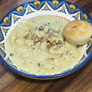 Cucina Moon - Gorgonzola Gnocchi - Pasta Shops Near Me - Honolulu, Hawaii Cucina Moon - Gorgonzola Gnocchi - Pasta Shops Near Me - Honolulu, Hawaii