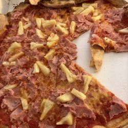 Gusto Giusto - Hawaiian Pizza