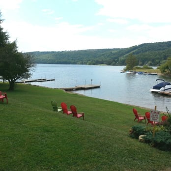 LakeFront Lodge - Hotels Near Me - McHenry, Maryland LakeFront Lodge - Hotels Near Me - McHenry, Maryland