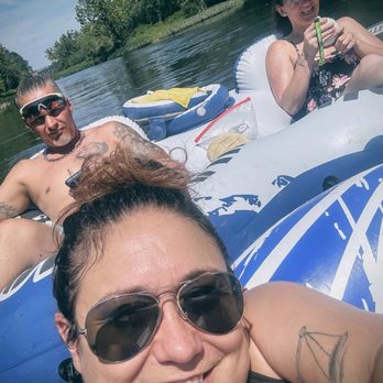 Caddo River Rats - River and scenery - Tubing Near Me - Caddo Valley, Arkansas