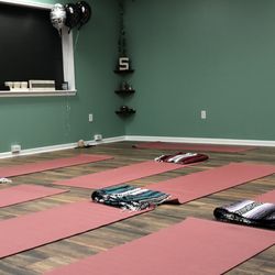 Sage & Serenity - Yoga Room