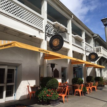 Sunflower Caffe - Sidewalk seating - Coffee & Tea Near Me - Sonoma, California Sunflower Caffe - Sidewalk seating - Coffee & Tea Near Me - Sonoma, California