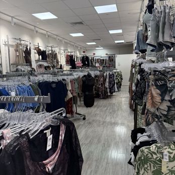 Jeans Warehouse - Women's Clothing Near Me - Mililani, Hawaii