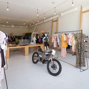 Reformation - Women's Clothing Near Me - Los Angeles, California Reformation - Women's Clothing Near Me - Los Angeles, California