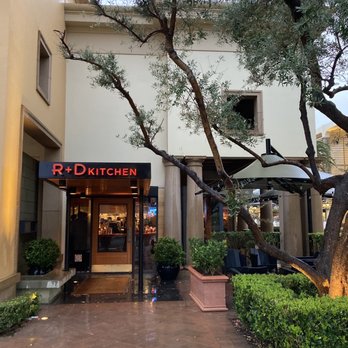 R+D Kitchen - R+D Kitchen front entrance - New American Near Me - Newport Beach, California R+D Kitchen - R+D Kitchen front entrance - New American Near Me - Newport Beach, California
