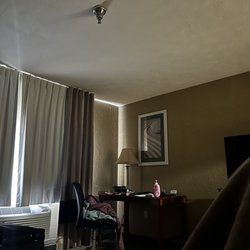 Quality Inn - room