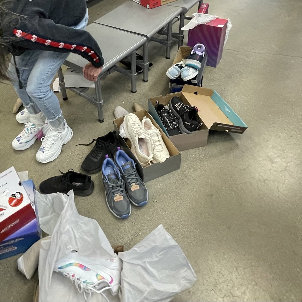 SKECHERS Warehouse Outlet - Shoe Stores Near Me - Bakersfield, California SKECHERS Warehouse Outlet - Shoe Stores Near Me - Bakersfield, California