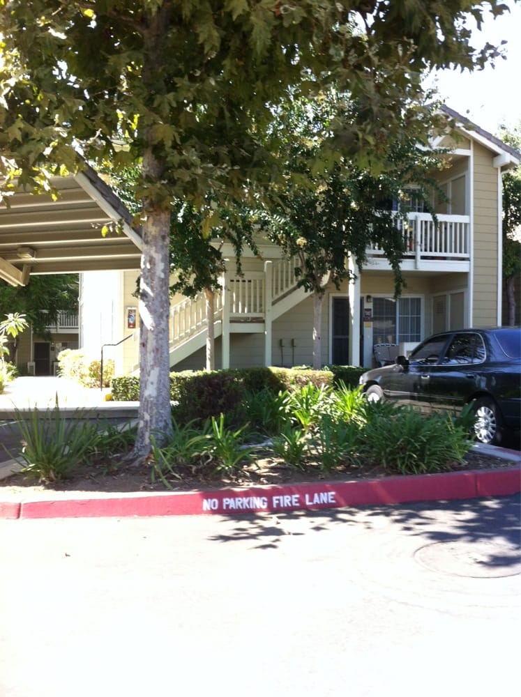 VINTAGE GROVE SENIOR APARTMENTS Updated August 2024 Request Information 3625 Williams Ave