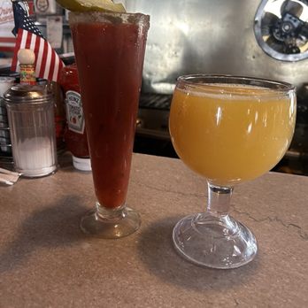 Franks Diner - Best Bloody Mary and big mimosa - Diners Near Me - Kenosha, Wisconsin