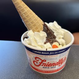 Kid clown sundae