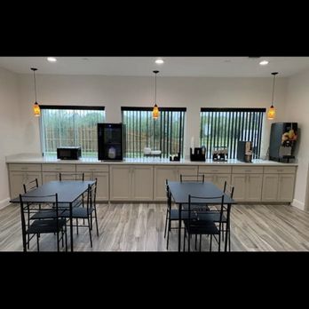Lotus inn - Breakfast area - Hotels Near Me - Houston, Texas Lotus inn - Breakfast area - Hotels Near Me - Houston, Texas