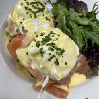 Pitchoun! - Eggs Benedict scottish - Cafes Near Me - Los Angeles, California