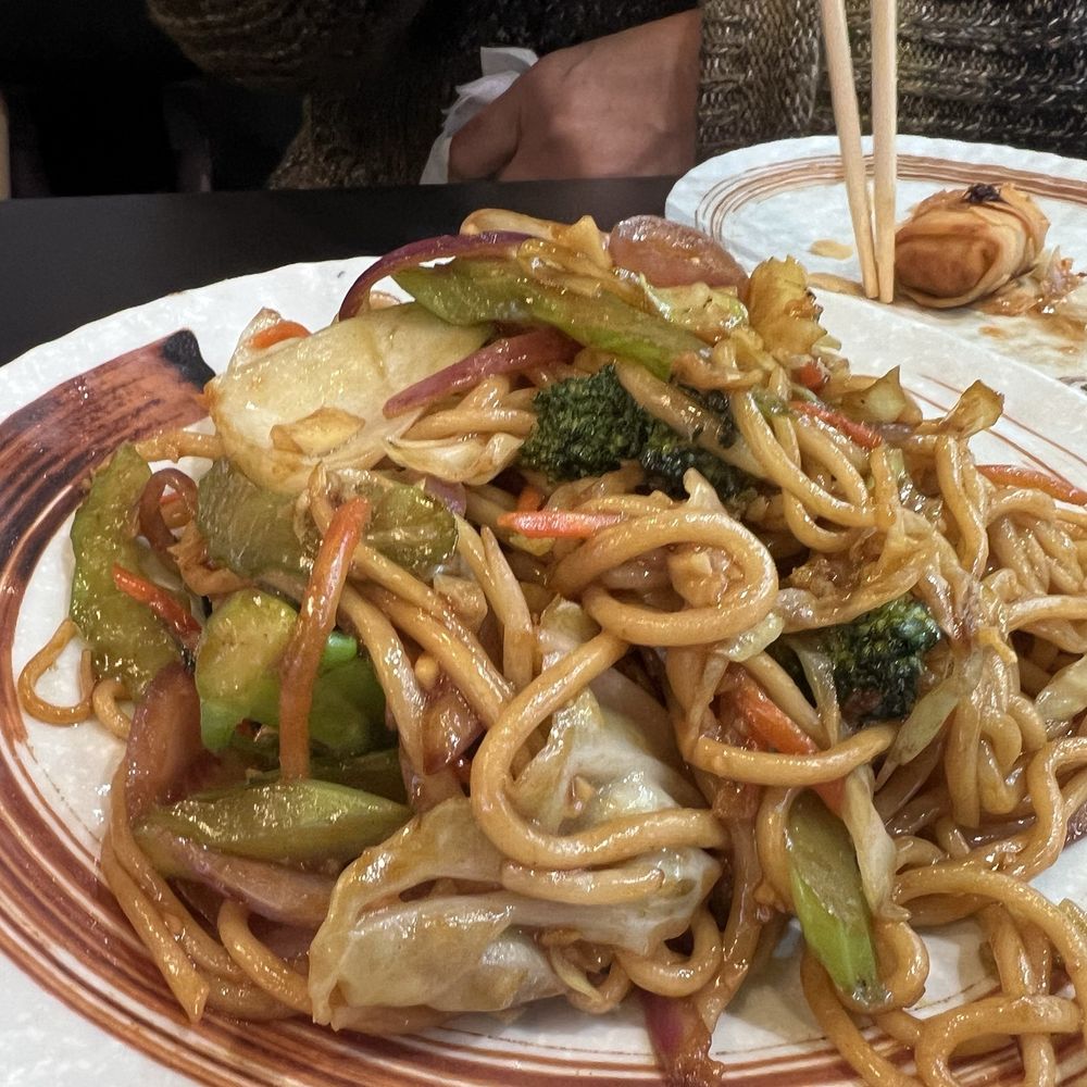 Noodle Master - Veggie chow mein - Noodles Near Me - Las Vegas, Nevada