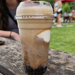 Douglas Root Beer Barrel - Root beer float
