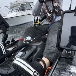 Beach hopper 2 delivering my stringer! Go dive with these guys!