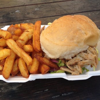 Turner & Roast - Lunchtime special - pulled pork roll, chips and drink for £6 - Food Stands Near Me - London, XGL Turner & Roast - Lunchtime special - pulled pork roll, chips and drink for £6 - Food Stands Near Me - London, XGL
