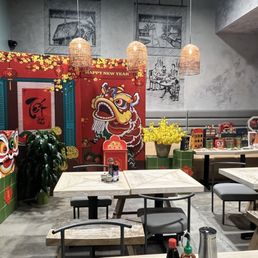 Their interior with lunar new year decorations! Their interior with lunar new year decorations!
