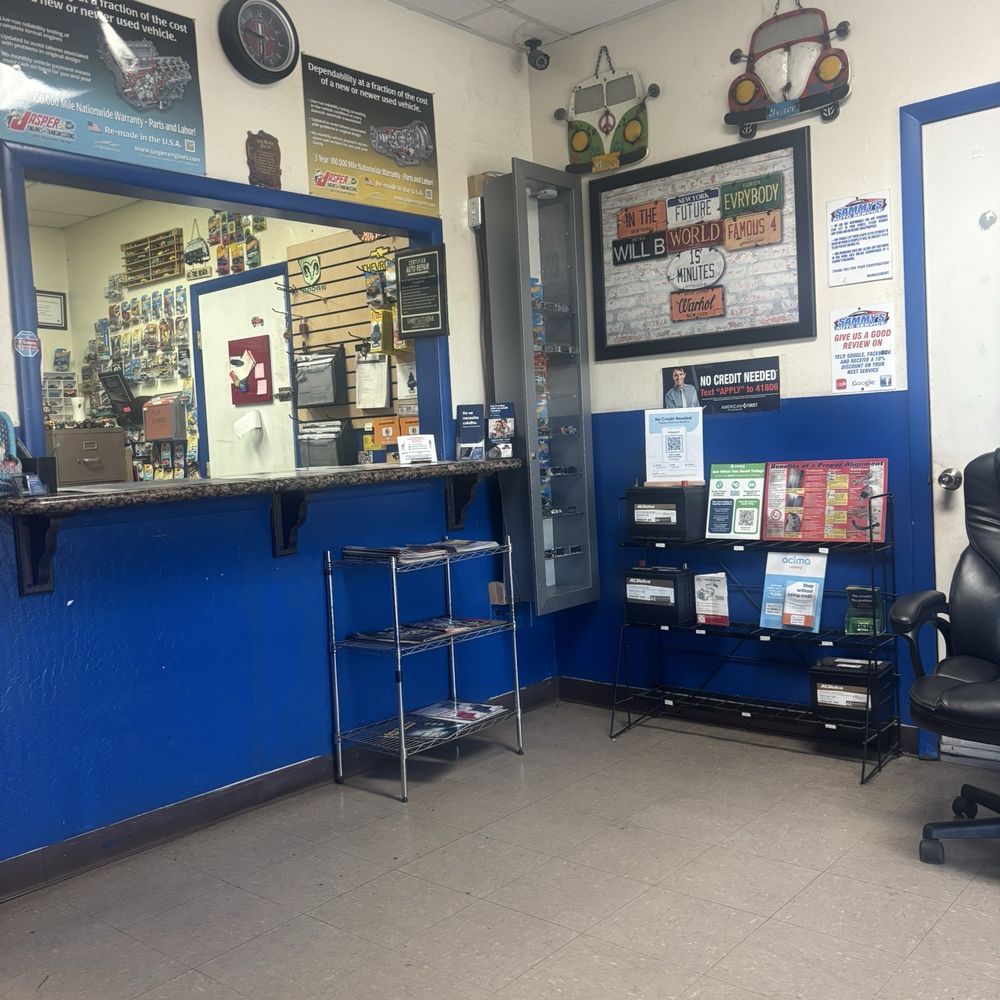 Sammy's Auto Service - Lobby - Auto Repair Near Me - Phoenix, Arizona Sammy's Auto Service - Lobby - Auto Repair Near Me - Phoenix, Arizona
