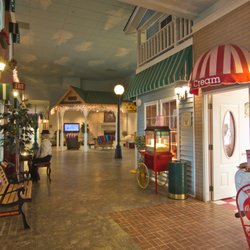 Golden Memories In Retirement Community