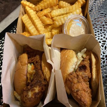 Main Chick Hot Chicken - Combo 3 (2 Sandwich, Side of Fries) - Chicken Shop Near Me - Pasadena, California