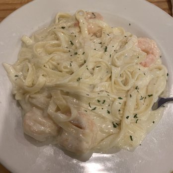 Del Vecchios - Fettuccine Alfredo - Italian Near Me - Norfolk, Virginia Del Vecchios - Fettuccine Alfredo - Italian Near Me - Norfolk, Virginia