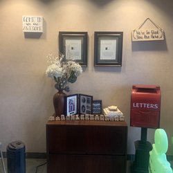 Bowie Reading and Learning Center - Entryway