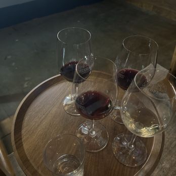 Freebush Cellars - Our pairing drinks - Wine Tasting Room Near Me - Woodinville, Washington
