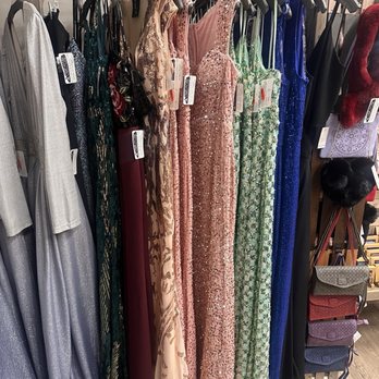 C'est La Vie Affordable Fashions - Dresses - Women's Clothing Near Me - Wasilla, Alaska