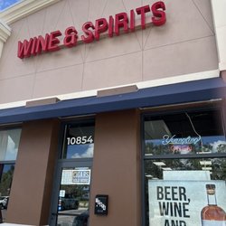 Parkway Wine and Spirit - Store front