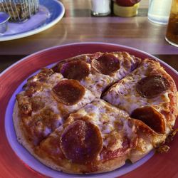 Stearman Field Bar & Grill - 6 inch pizza