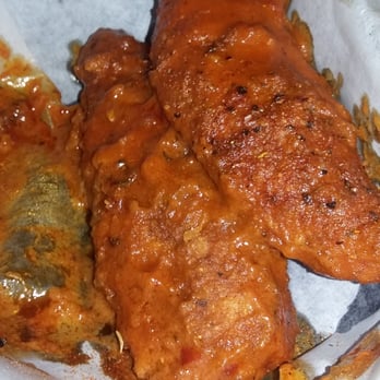 Wing Daddys - They told me this is cilantro and lime. I asked "where is the cilontro?" The waitress said it was cooked into it.... :/ - Chicken Wings Near Me - El Paso, Texas Wing Daddys - They told me this is cilantro and lime. I asked "where is the cilontro?" The waitress said it was cooked into it.... :/ - Chicken Wings Near Me - El Paso, Texas