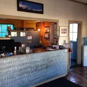 Broadway Tire & Auto - Service desk and waiting area - Tires Near Me - San Antonio, Texas Broadway Tire & Auto - Service desk and waiting area - Tires Near Me - San Antonio, Texas