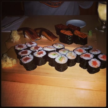 Ajiten Japanese Restaurant - eel, caviar, sea urchin, spicy tuna, spicy yellowtail, spicy salmon - Sushi Bars Near Me - Princeton, New Jersey