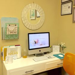 E Skin Forte Skin & Acne Clinic - Work station