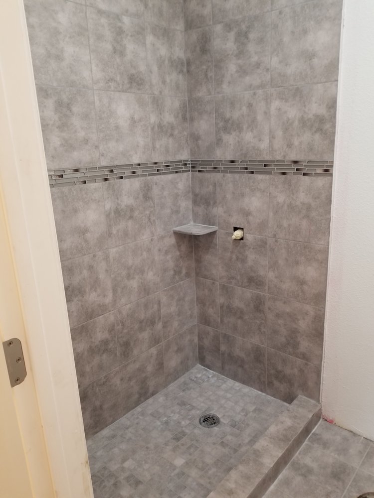 Slide of Reyes Handyman & General Construction