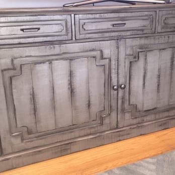 The Painted Past - This tv/media console started out sea form green and now it's exactly what I wanted from a pic I saw in an Ethan Allen magazine. - Antiques Near Me The Painted Past - This tv/media console started out sea form green and now it's exactly what I wanted from a pic I saw in an Ethan Allen magazine. - Antiques Near Me
