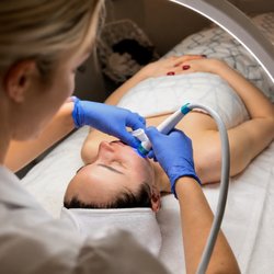 Euro Style Beauty Spa - Hydrated and glowing skin with Hydra Luxe Facial