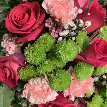 Flowers By Donna - Fresh, fragrant, variety of colors and textures. - Florists Near Me - Tigard, Oregon