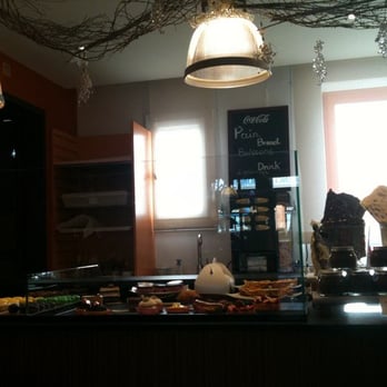 Aux Petits Gourmands - Patisserie/Cake Shop Near Me - Chamonix Mont Blanc, 74 Aux Petits Gourmands - Patisserie/Cake Shop Near Me - Chamonix Mont Blanc, 74