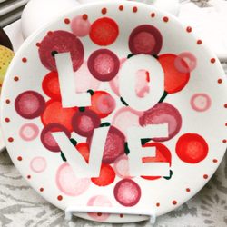 Pitter Potter Mobile  - Valentine's Day can be special with your hand painted plate of love. Make one at Pitter Potter Studio for your Valentine.