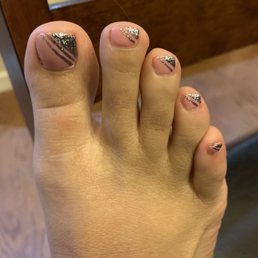 So happy to get my nail done. They don't make me disappointed