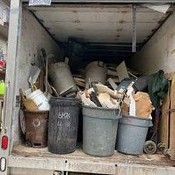 Éco Déchets - Junk Removal & Hauling Near Me Éco Déchets - Junk Removal & Hauling Near Me