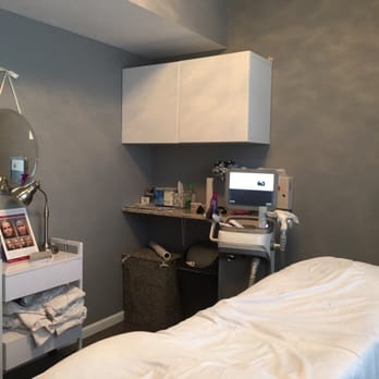 Pure Skin MedSpa - Sheet looked better before I was laying on it. Lol - Medical Spas Near Me - Southington, Connecticut Pure Skin MedSpa - Sheet looked better before I was laying on it. Lol - Medical Spas Near Me - Southington, Connecticut