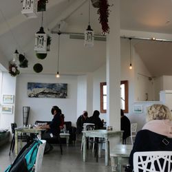 Kowhai's Skyline Café - The seating area inside