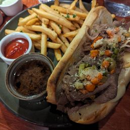 Beef Dip with Giardiniera. Quite good. Crispy fries too!